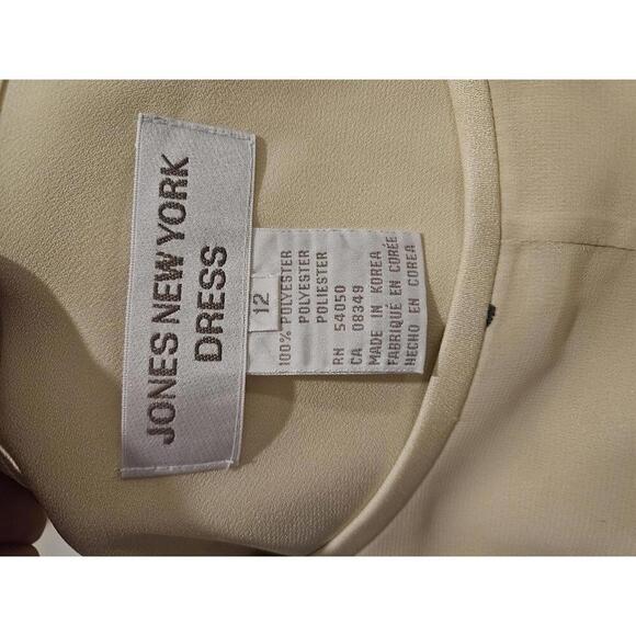 Vintage Jones New York cream with purple flowers midi dress with sheer overlay - Picture 4 of 4
